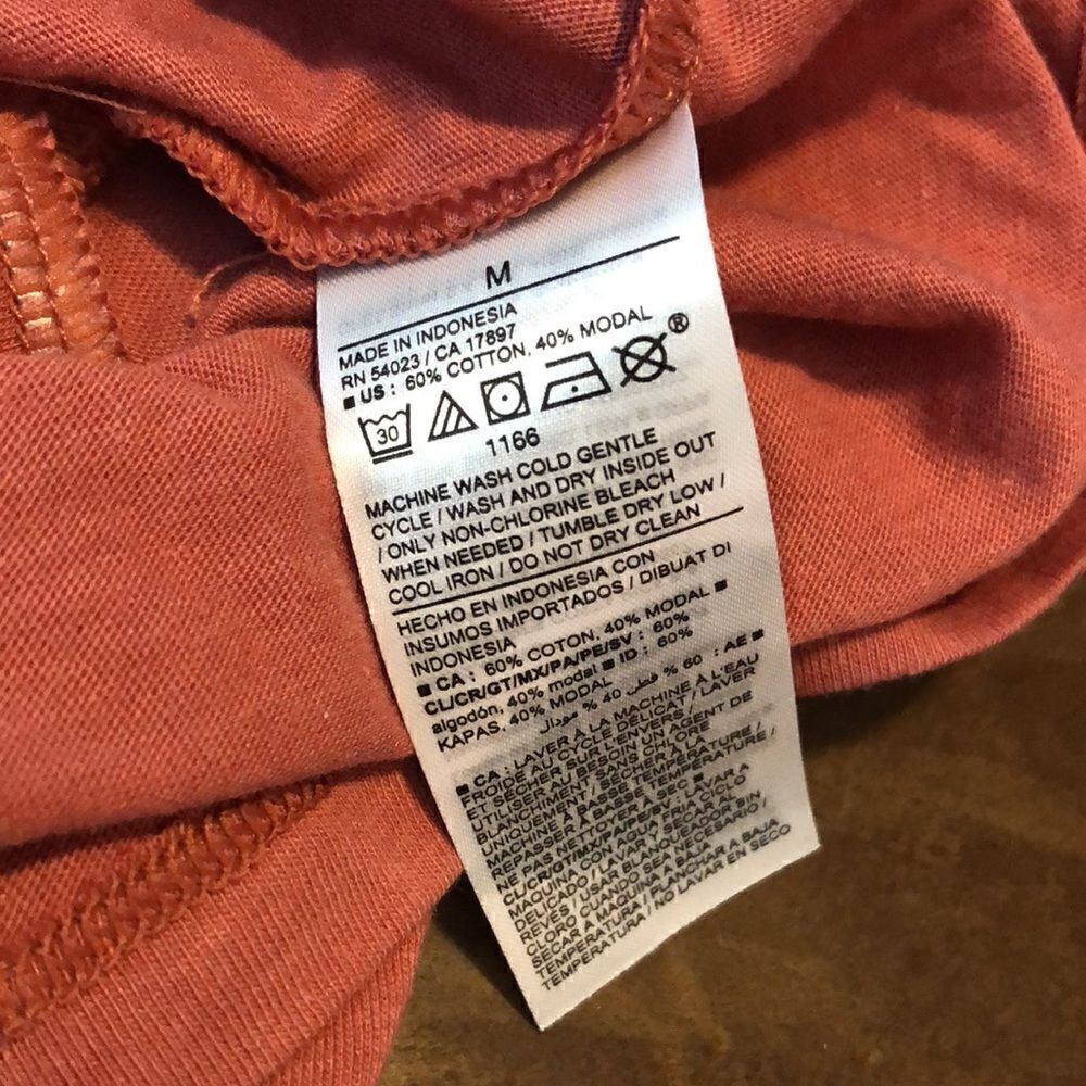 Old Navy Maternity Sunday Sleep top size M recycled material - Picture 4 of 7
